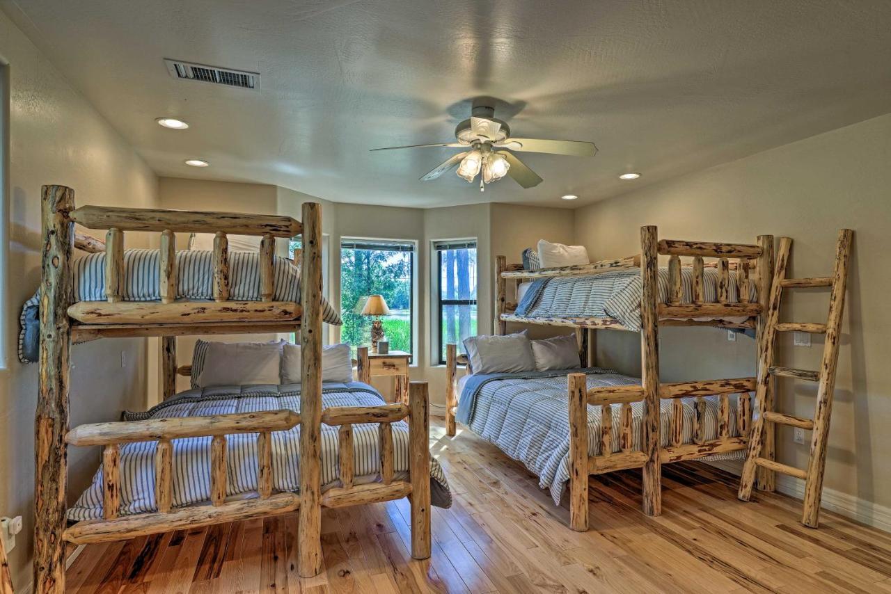 Serene Lakeside Cabin With Decks And Edler Lake Views! Pinetop-Lakeside Ngoại thất bức ảnh